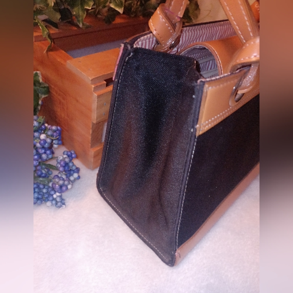 Kate Spade (New York) Black and Tan Leather Handbag - Picture 5 of 16